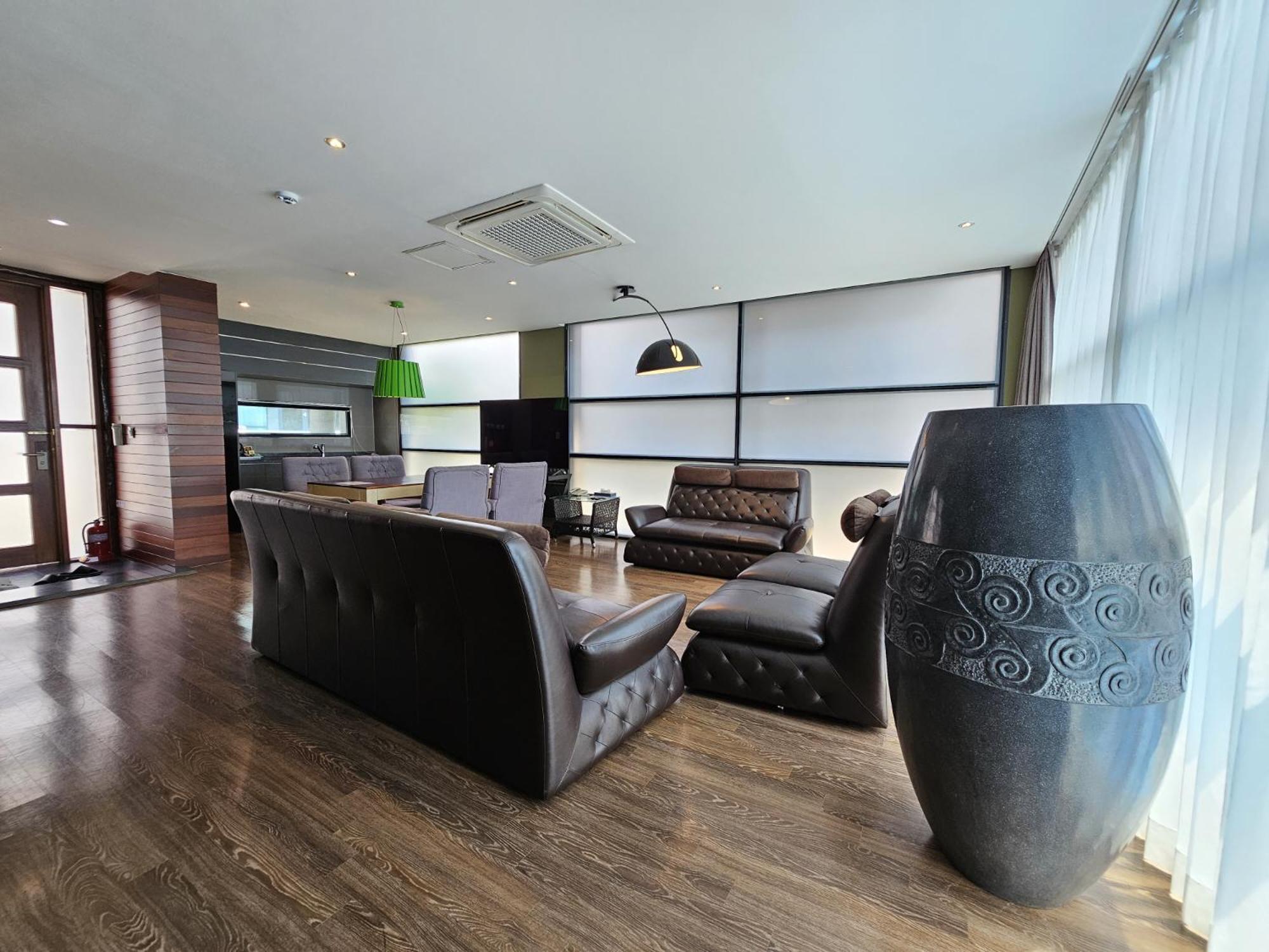 Jeju Hotel Scarboro Seogwipo Bagian luar foto