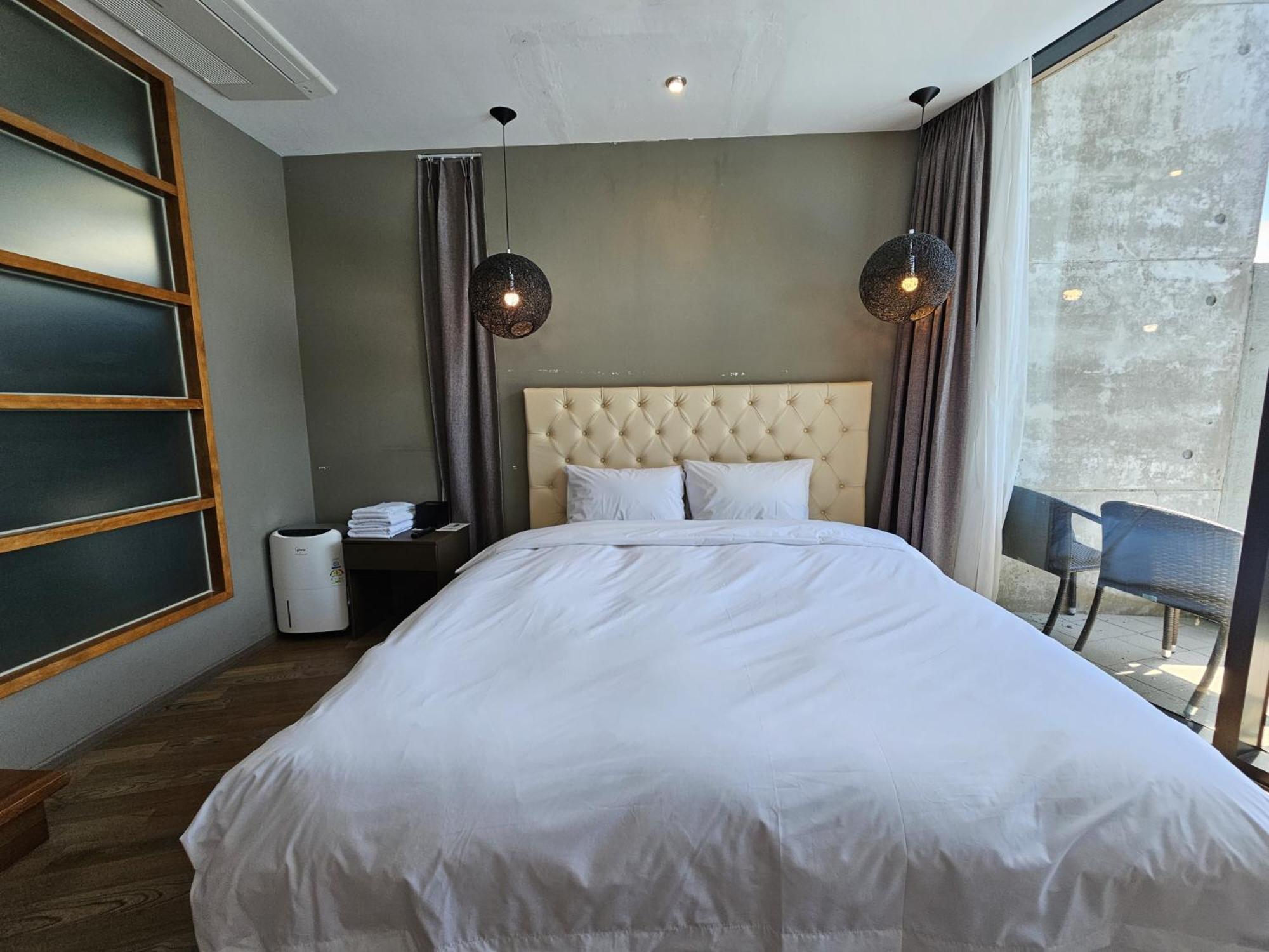 Jeju Hotel Scarboro Seogwipo Bagian luar foto