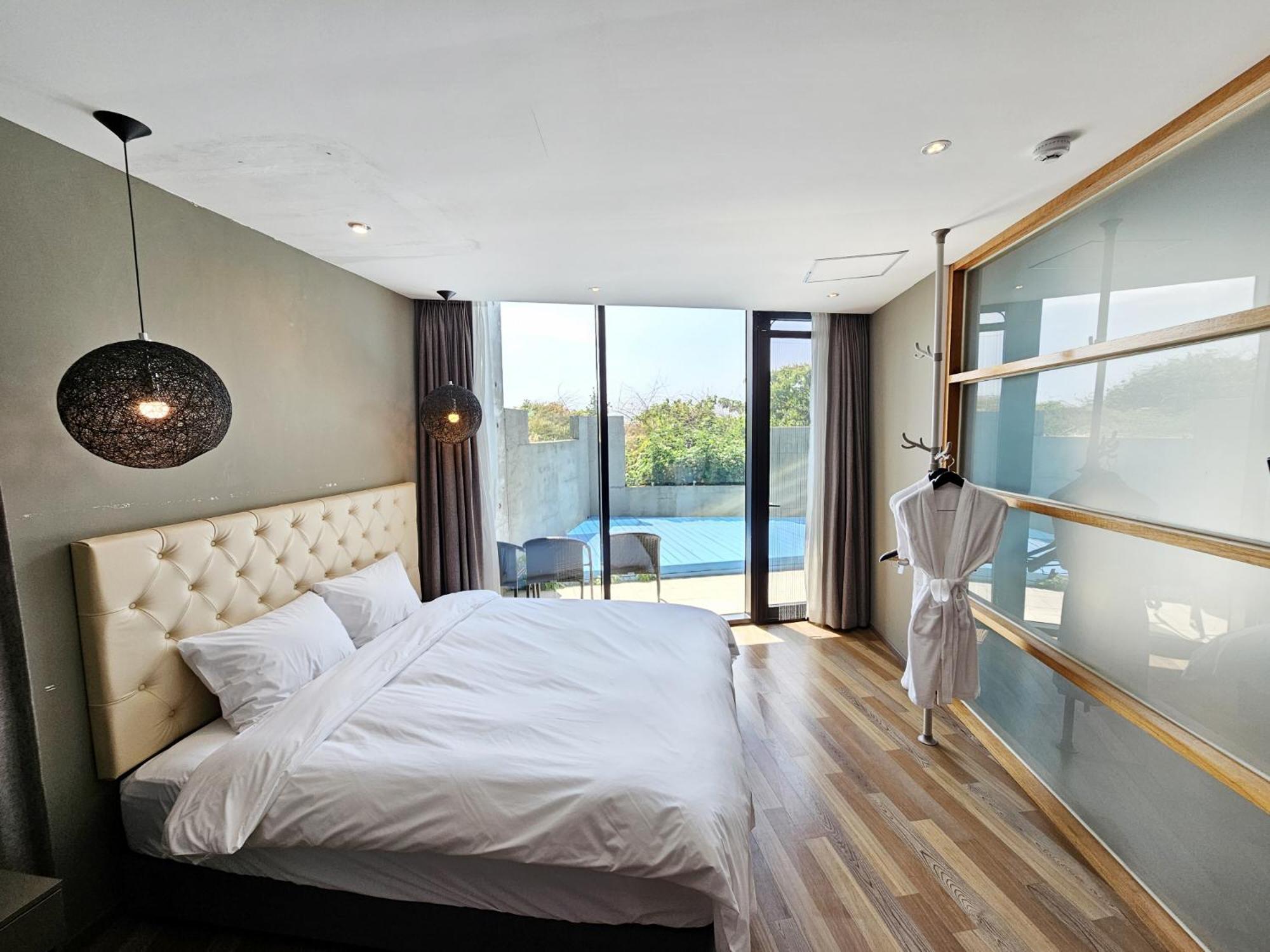 Jeju Hotel Scarboro Seogwipo Bagian luar foto