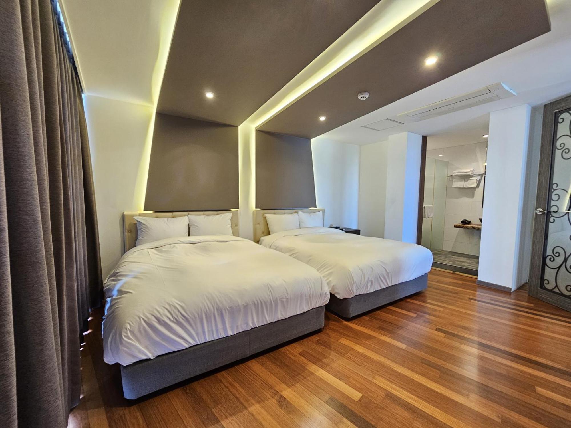 Jeju Hotel Scarboro Seogwipo Bagian luar foto