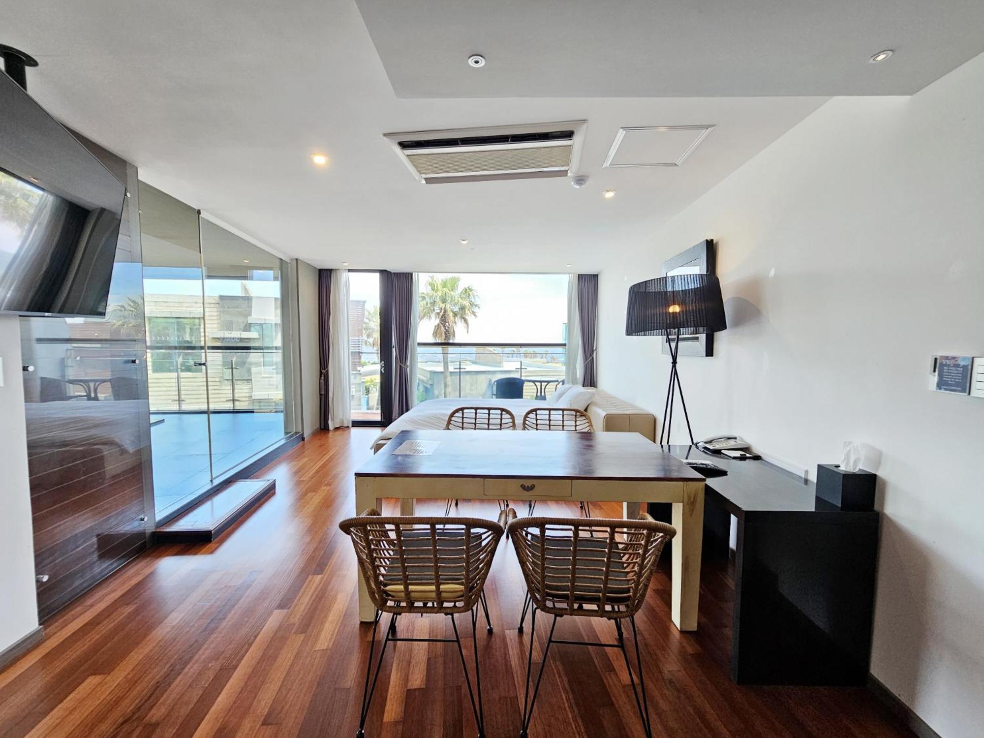 Jeju Hotel Scarboro Seogwipo Bagian luar foto