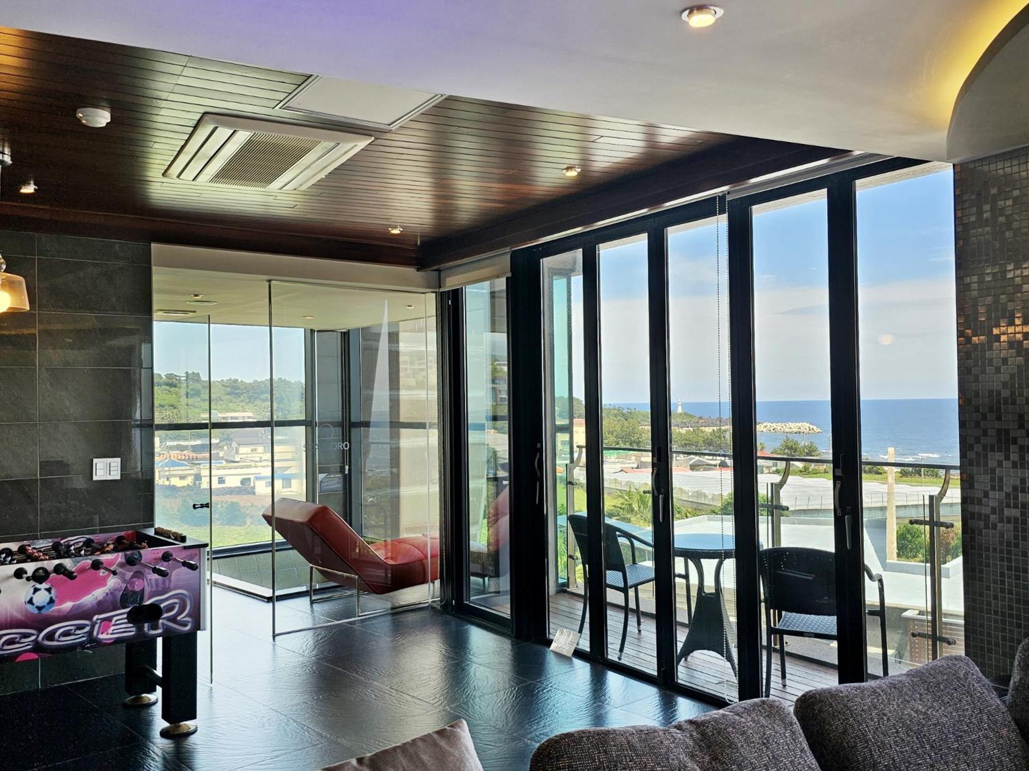 Jeju Hotel Scarboro Seogwipo Bagian luar foto