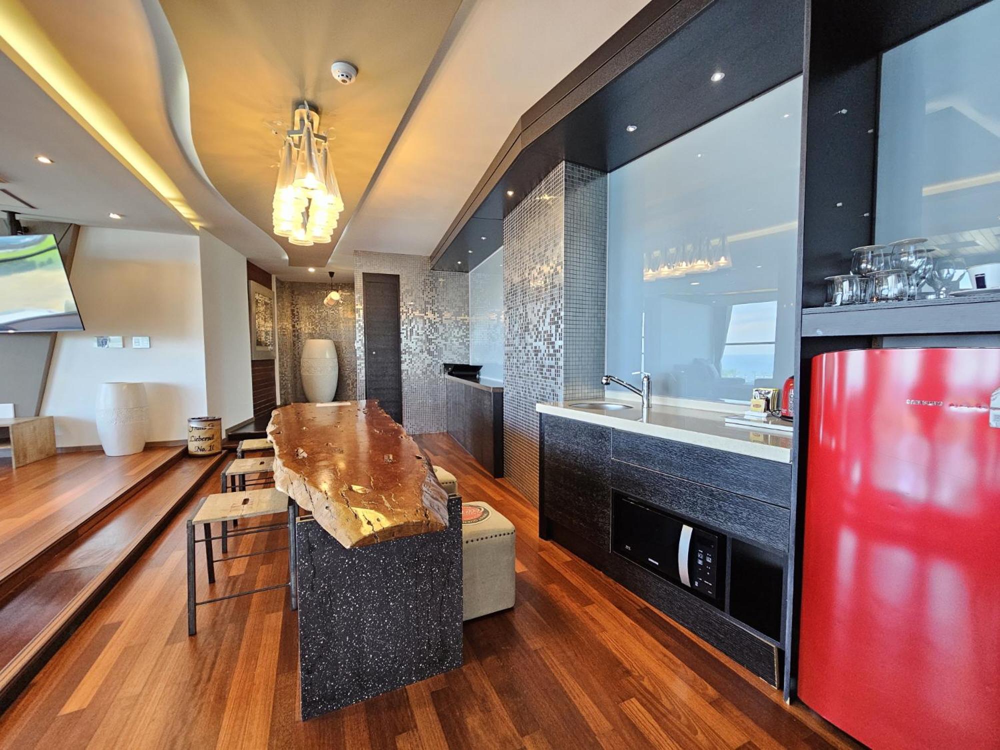 Jeju Hotel Scarboro Seogwipo Bagian luar foto